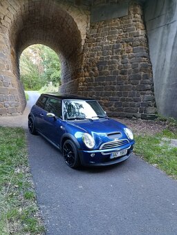 MINI COOPER S 1,6 kompresor 120kw super výbava - 2