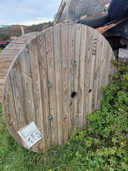 Prodám dřevěnou cívku - 2