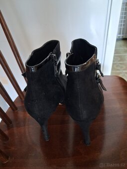 Kotníčkové semišové - 2