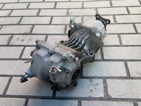 Zadní diferenciál / čtyřkolka Nissan - 2