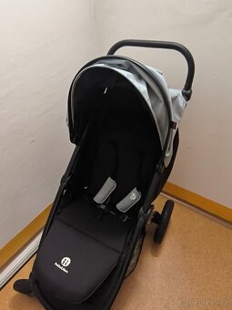 Sportovní kočárek - 2