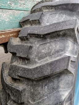 16,9-28.Dvě obutá kola  Zetor Mitas Td 13 - 2