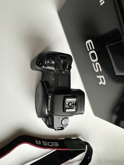 Canon EOS R - top stav - 2