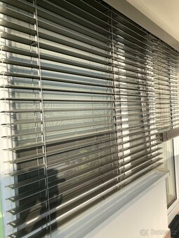 Předokenni žaluzie - 2