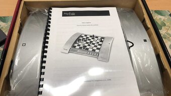 ŠACHOVÝ POČÍTAČ-- MEPHISTO KASPAROV - 2