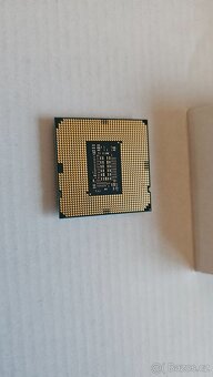 Intel Core i3-10105f - 2