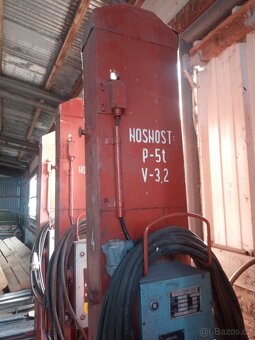 Nákladní zvedak - 2