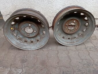 Disky, Spartak, 1202, Oktavia, ,,stejšna" R16 - 2