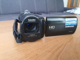 Samsung HMX-F80 - 2
