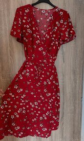Dámské šaty - 2