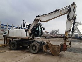 Kolový bagr JCB JS175W - 2