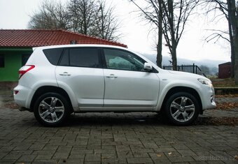 Toyota RAV4 2.2l D-CAT 180 Premium - 2