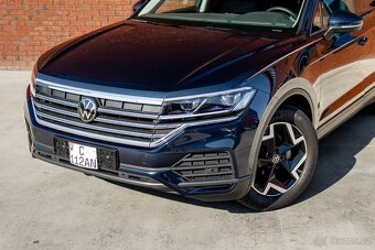 Volkswagen Touareg - 2