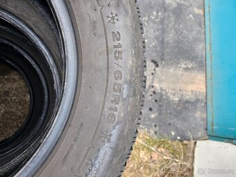 4ks zimní pneu 215/65/16 Dunlop - 2