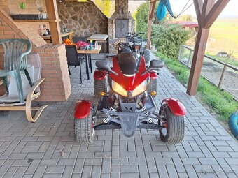 Silniční čtyřkolka 250 RR - 2