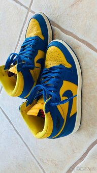 Nike Air Jordan 1 Retro High - 2