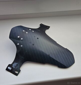 Blatník mtb fender carbon - 2