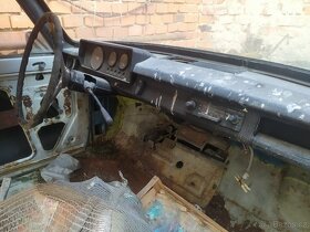 Autovrak Wartburg 353 - 2