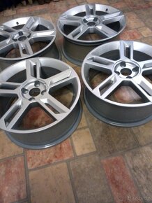Lité disky Fiat Speedline 17" + obutí Barum 215x45_99% - 2