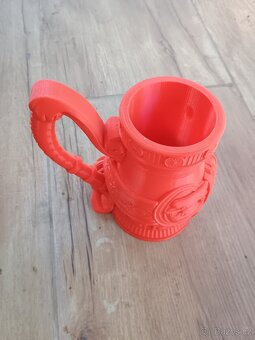 Korbel Fenixa – 3D model dekorativního hrnku - 2