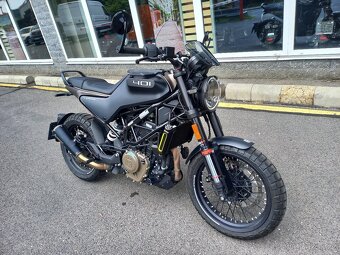 Husqvarna Svartpilen 401 (2023/4700km) - 2
