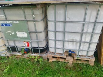 Prodám IBC barel na vodu 1000l - 2