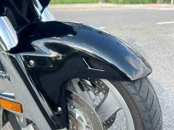 Honda GL 1800 Gold Wing ABS - 2