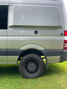 Kola Sprinter 4x4 265/75/16 zimní Nokian - 2