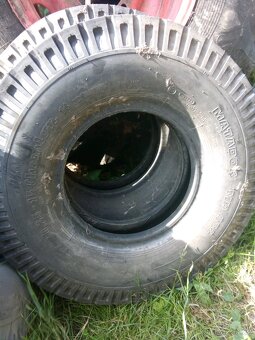 Pneu 8,25-15 - 2