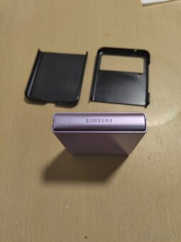 Galaxy Z Flip 3 - 2