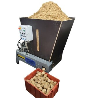 Briketovací lis, r. v. 2021 – plně automatický, výkon 25 kg/ - 2