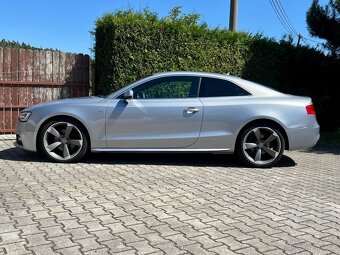 Audi A5 2,0 TDi / S-line / VÝHŘEV / AUT8 / 2015 - 2