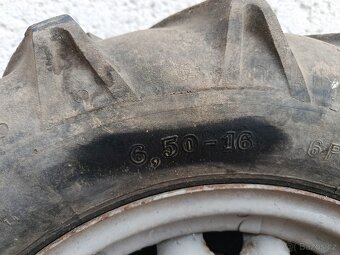 šípová kola na traktůrek - 2