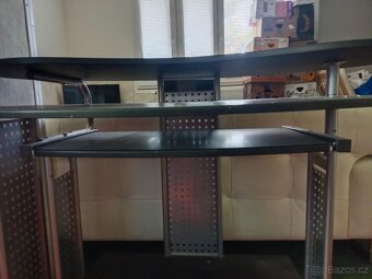 Stůl pod pc - 2