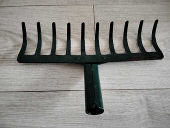 Kovové hrábě - NOVÉ - 2