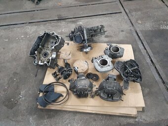 Ducati monster 600 - 2