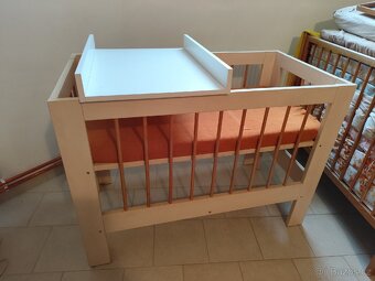 Kvalitní dětská postýlka s přebalovacím pultem - 2