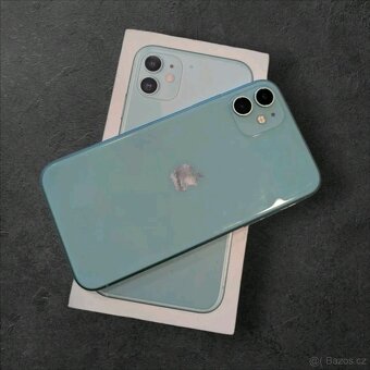 iPhone 11 tyrkysová barva - 2