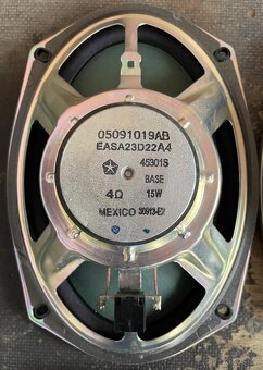 Reproduktory Dodge RAM - 2