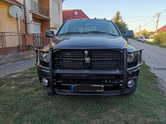 Dodge RAM 3500 - 2