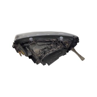 Pravý halogen světlo 7M3941016AH VW Sharan r.v. 2007 - 2