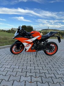 prodám KTM RC 125 2018 s abs - 2