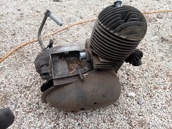 Jawa 175 motor - 2