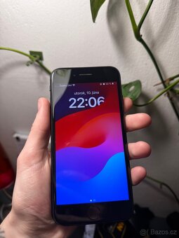 iPhone SE (2020) - 64GB, Space Grey - 2