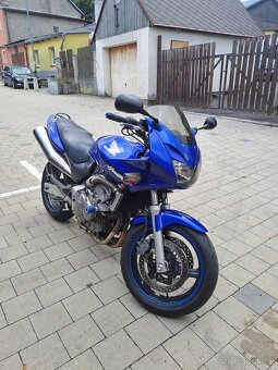 Honda Hornet 600S - 2