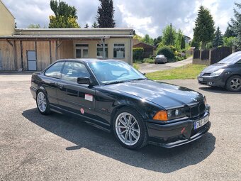 Bmw E36 V8 závodní - 2