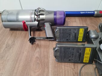 Tyčový vysavač Dyson V11 Absolute - 2