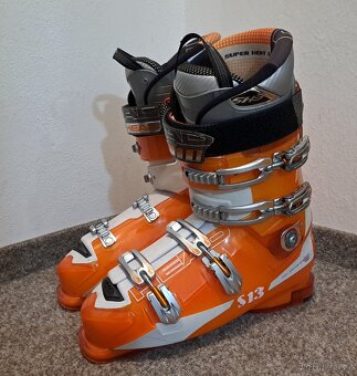 Lyžařské boty 30,5 Head 130 - 2