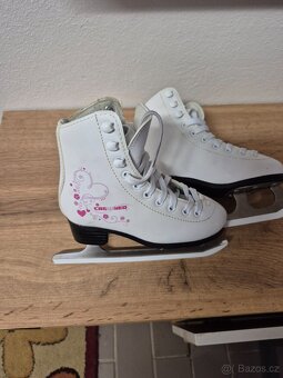Dětské - dívčí brusle, vel 28 - 2