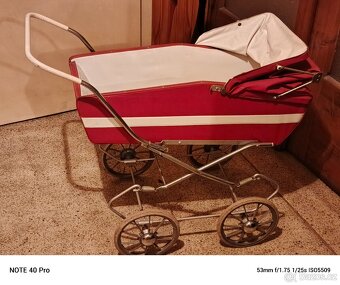 Retro kočárek pro panenky - 2